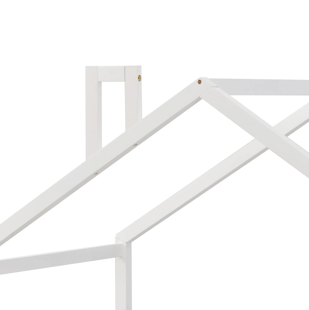 Détail du toit et de la cheminée du lit cabane